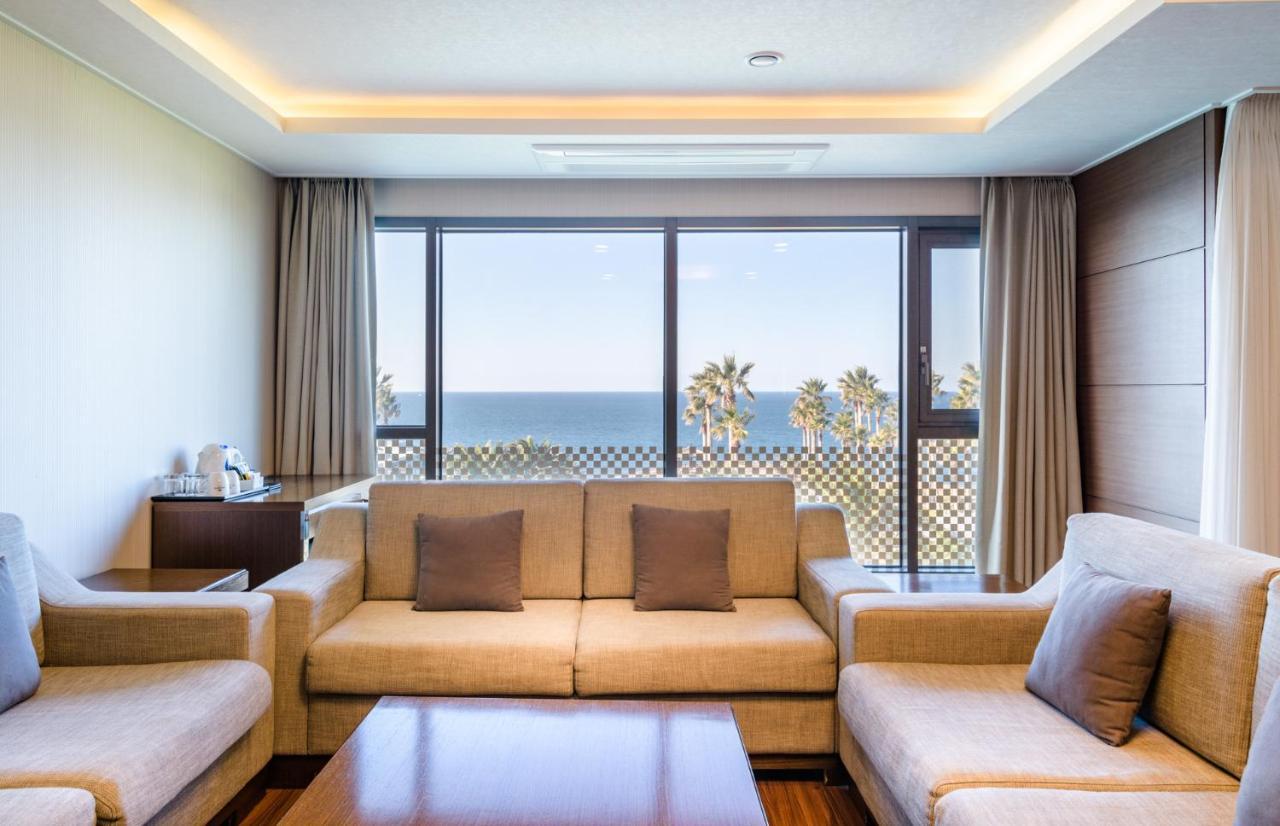 Uni Hotel Jeju Exterior photo